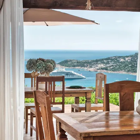 Big Pevero Sea View House 5 Three Bedrooms 切尔沃港